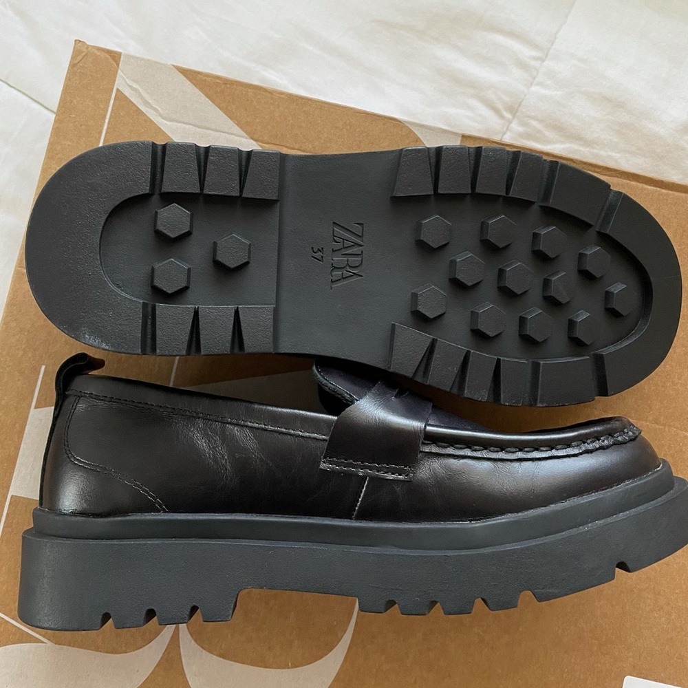 Zara lug sole black leather loafers